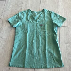 Figs women scrub top size xs